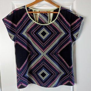 Skies Are Blue Split Back Neck Geometric Print Top